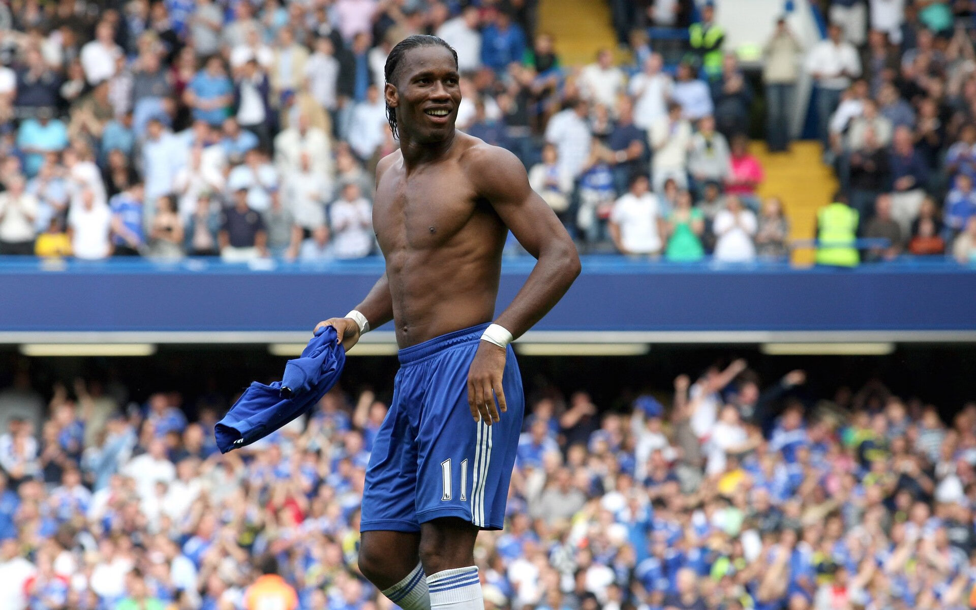 精彩瞬间回放：本周最炫技巧、神级扑救、逆转瞬间，最精彩的扑救