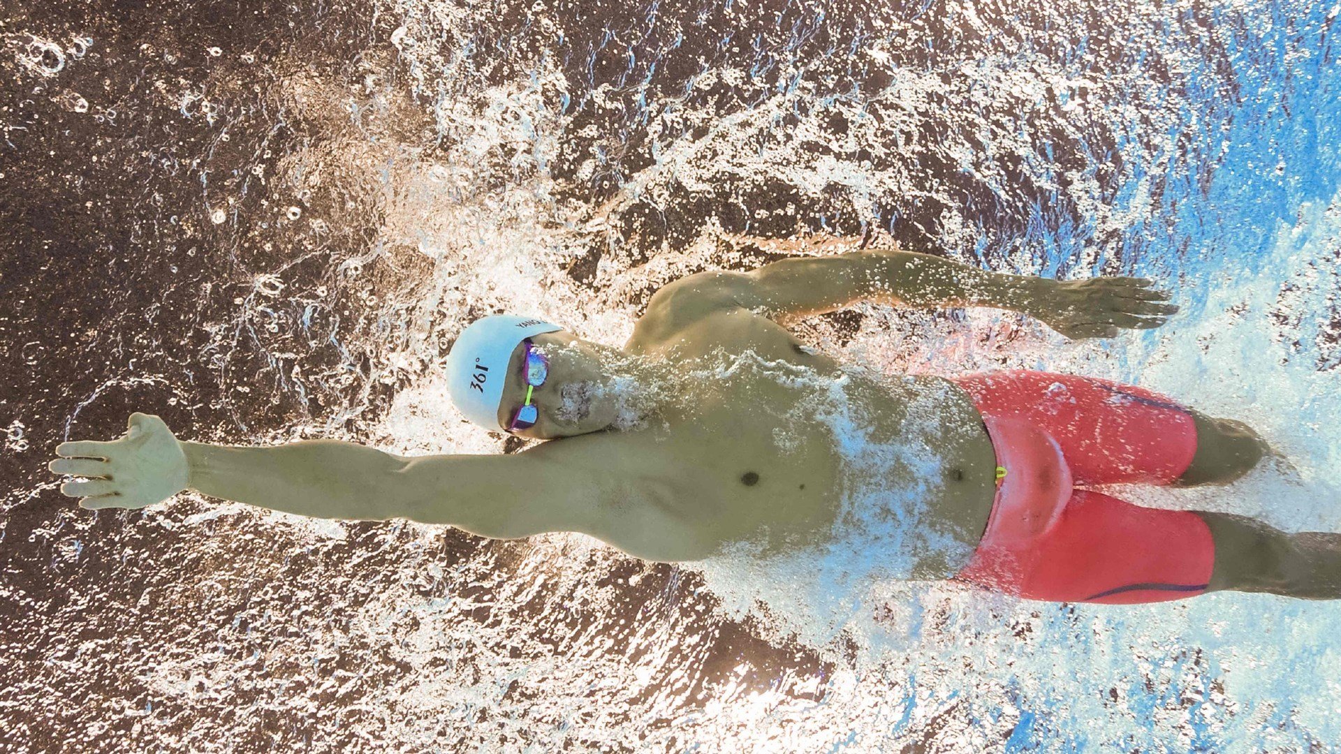 青少年“梦想飞扬”公益篮球公益在深圳持续进行，弘扬拼搏精神